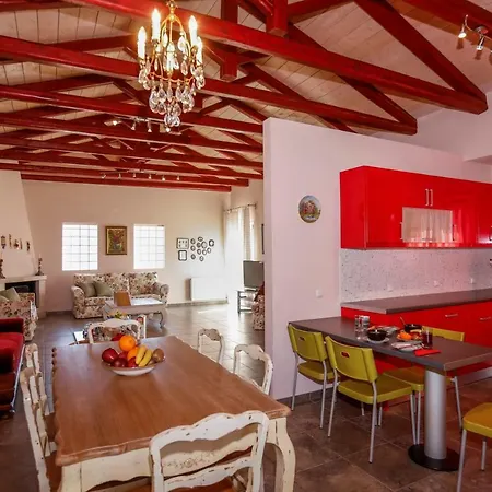 Rosie's Herb House Vila Karia (Kefalonia)